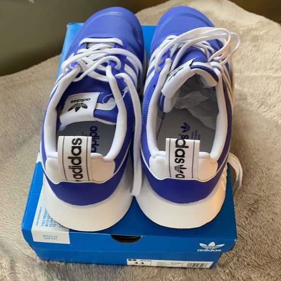 Adidas brand never worn men size 11 - Picture 4 of 5
